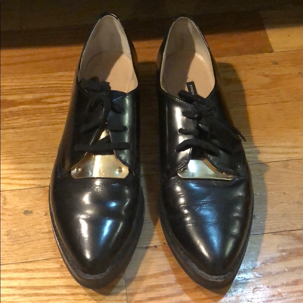 French Connection Oxfords with gold detail